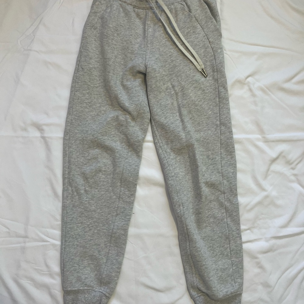 Lululemon Athletic Light Gray Sweatpants
